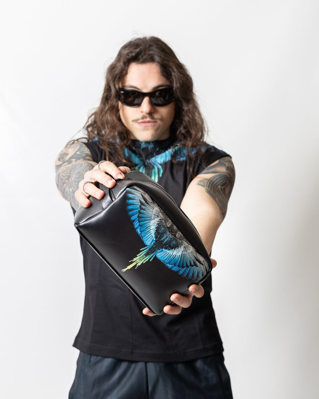 Pochette Marcelo Burlon in ecopelle "Icon Wings Royal" logato