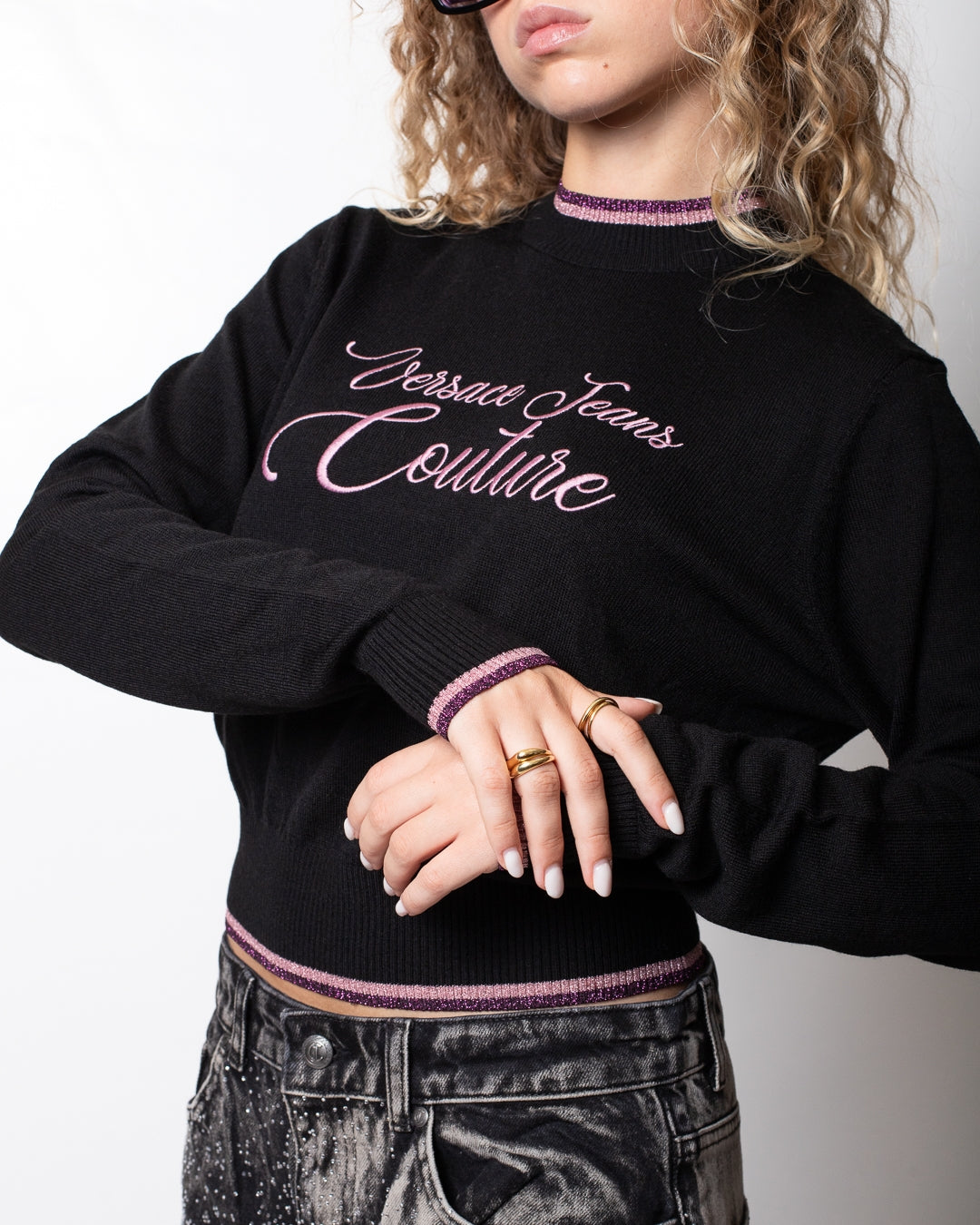 Maglia Versace Jeans Couture "Italics Logo" ricamato donna