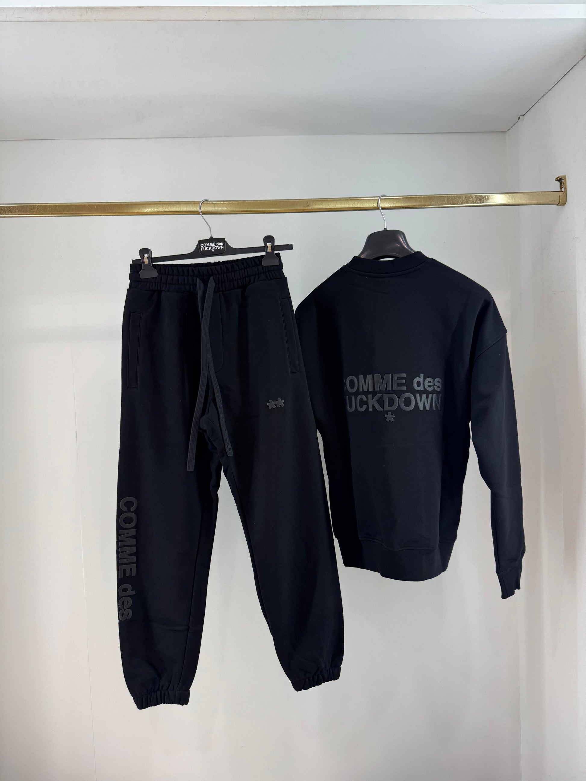 Pantalone Comme des Fuckdown in felpa con stampa puffy uomo