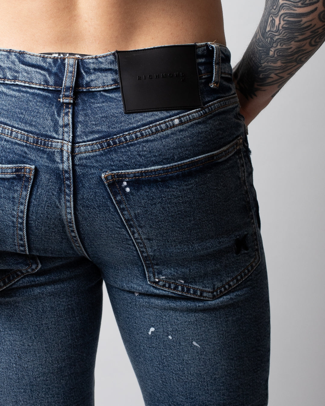 Jeans Richmond X slim con tagli e pittura uomo