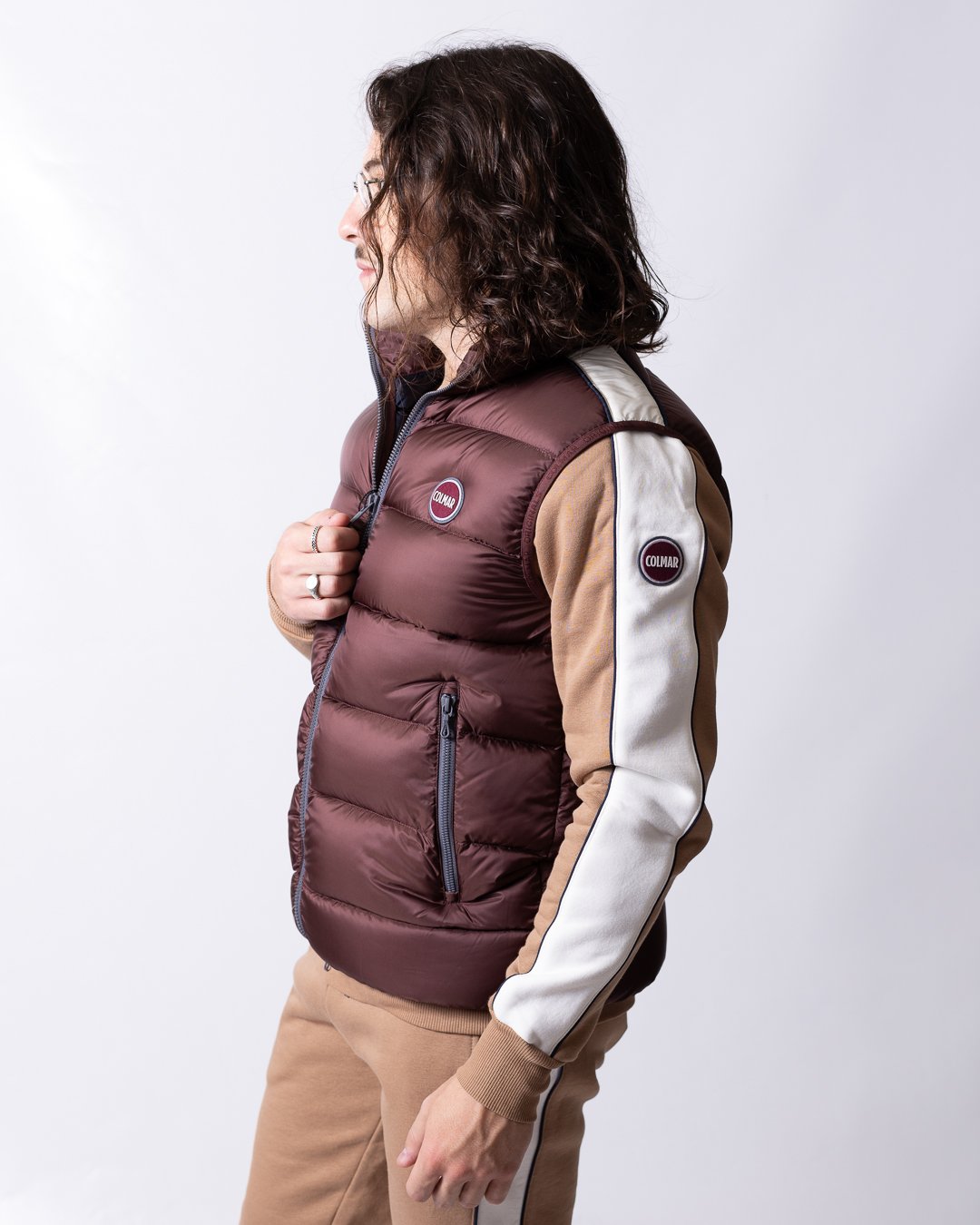 Gilet Colmar imbottito con logo in rilievo e finitura lucida