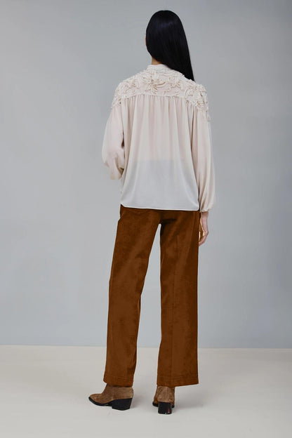 Pantalone Nenette straight con catena oro