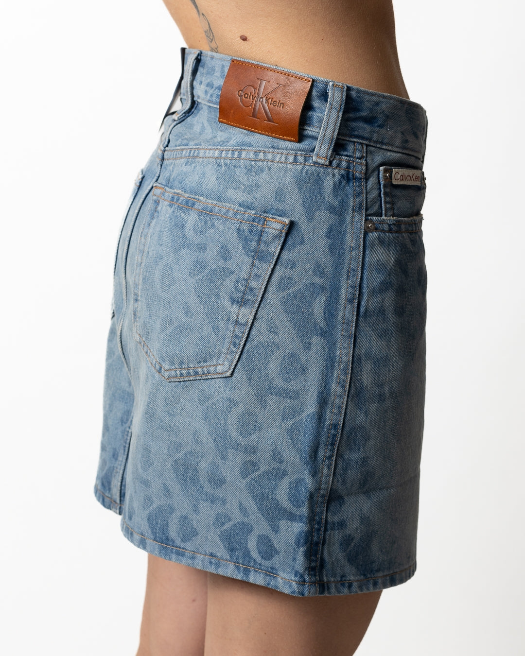 Gonna Calvin Klein con logo all-over donna