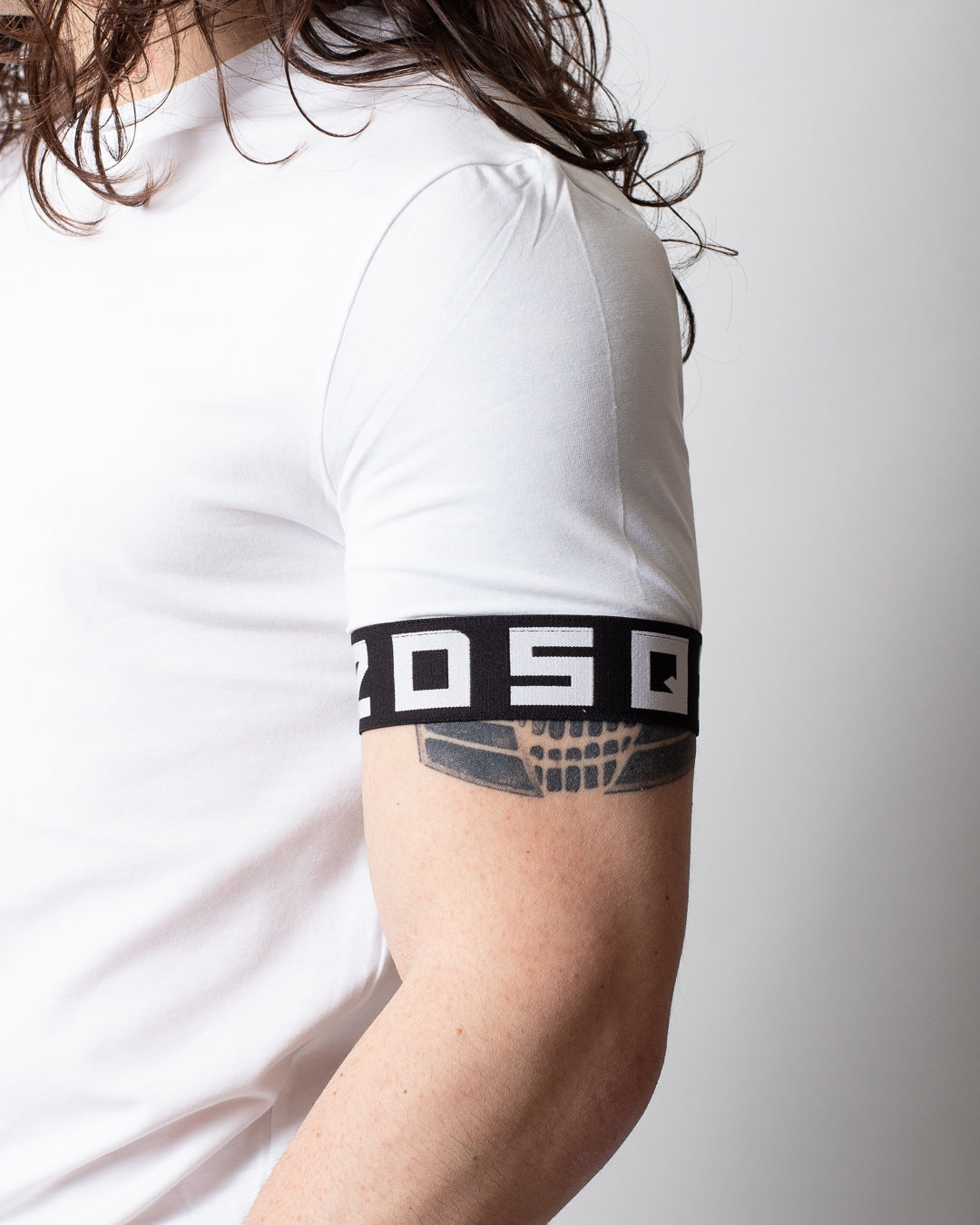 T-Shirt Dsquared2 con etichetta e fascia jacquard uomo