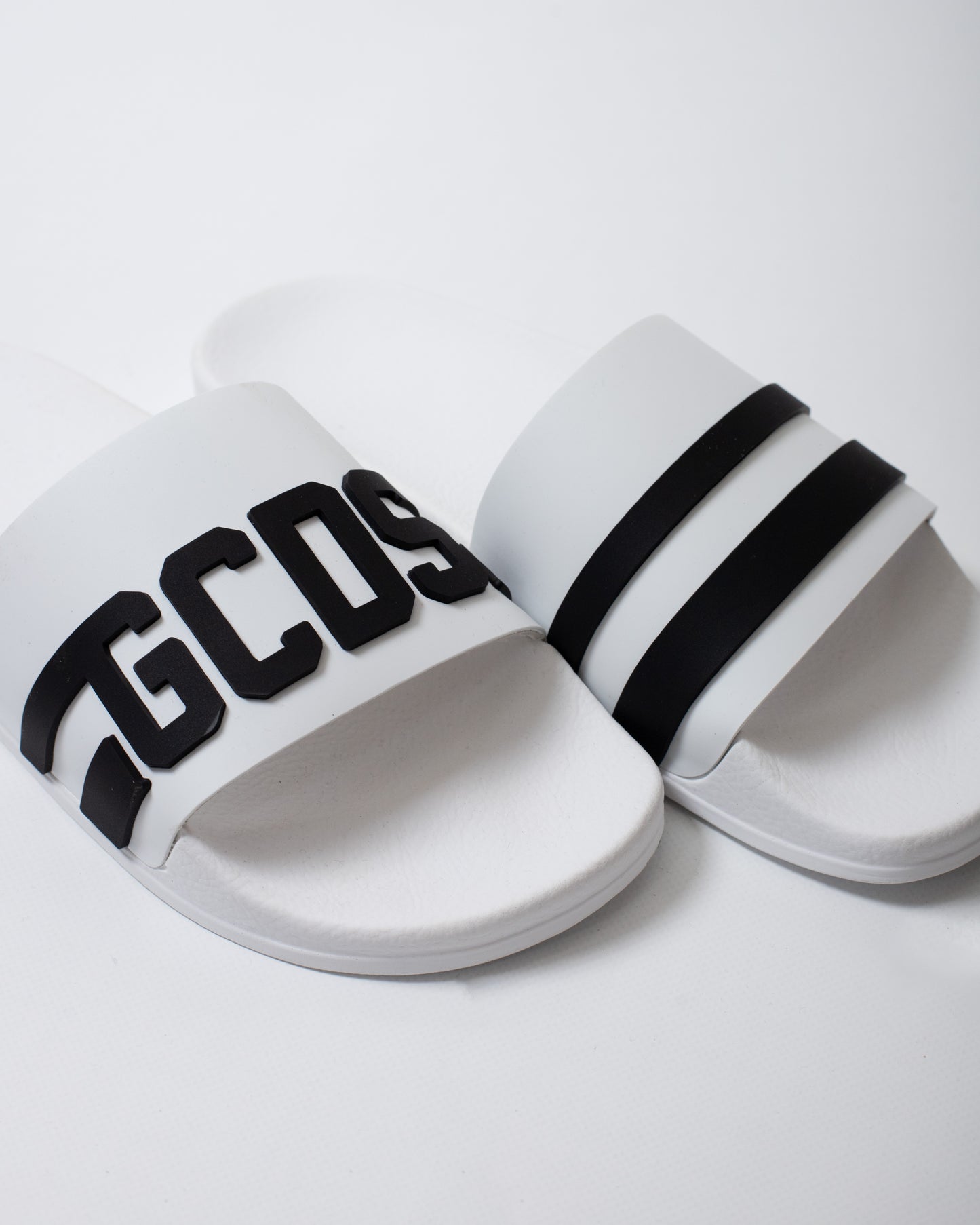 Ciabatte GCDS in gomma con logo in rilievo uomo