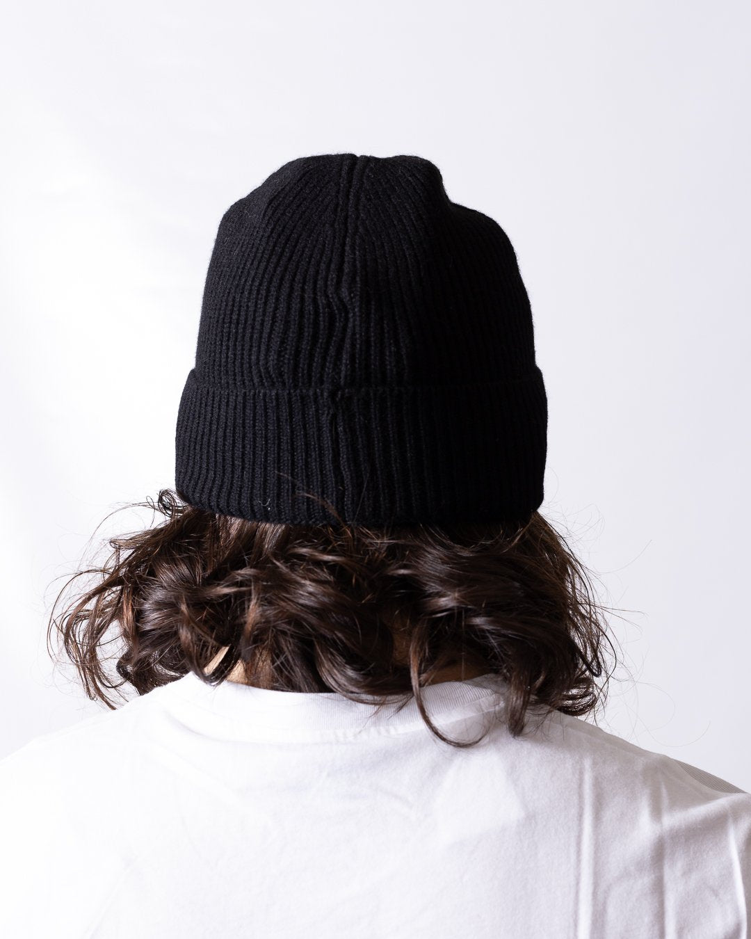 Cappello Colmar in lana vergine e logo in rilievo