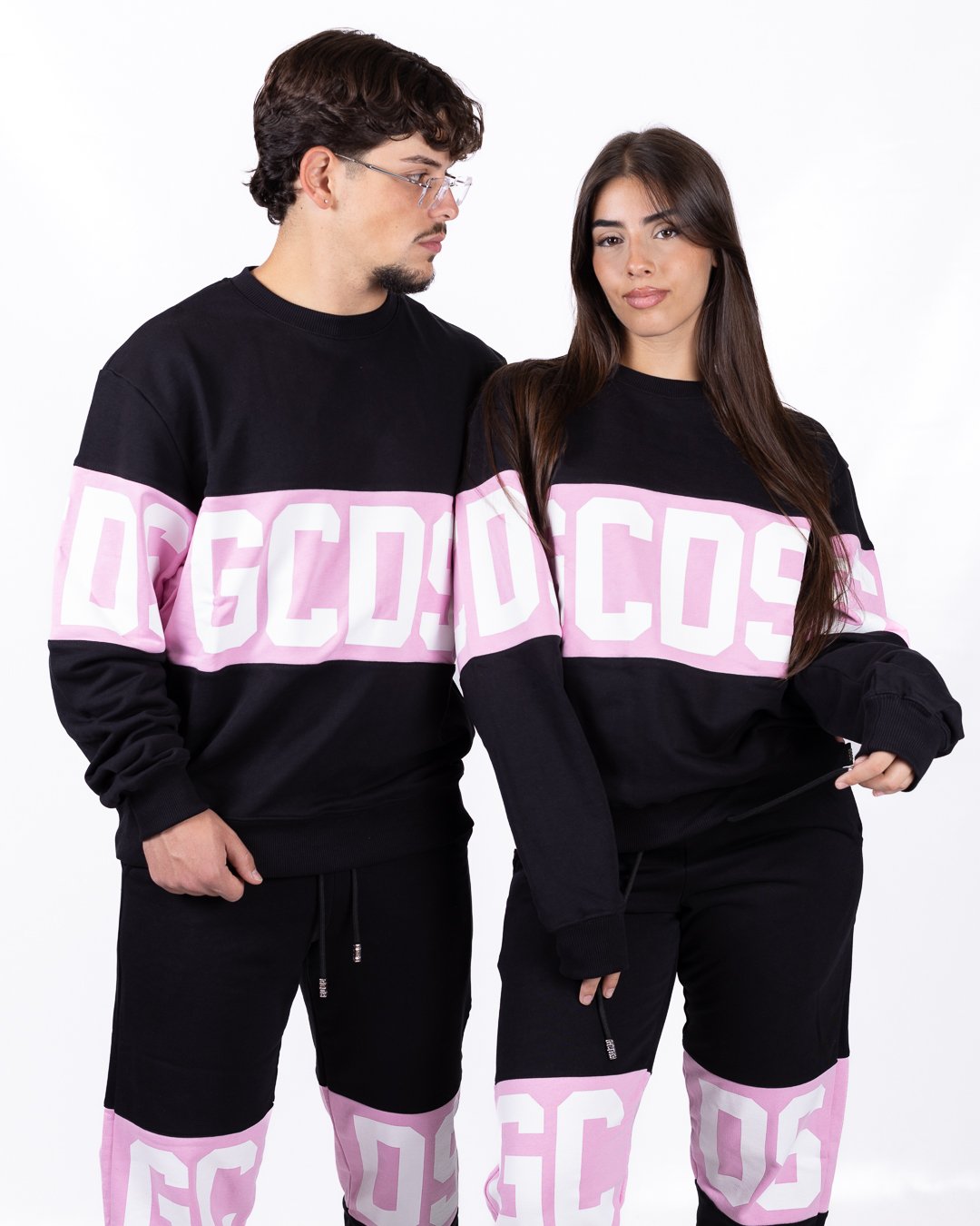 Felpa GCDS girocollo con logo a contrasto