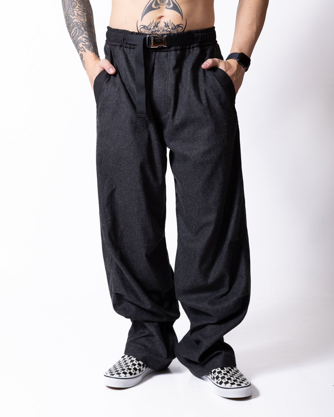 Pantalone Iceberg in lana mix di tessuti e fibbia a scatto logata
