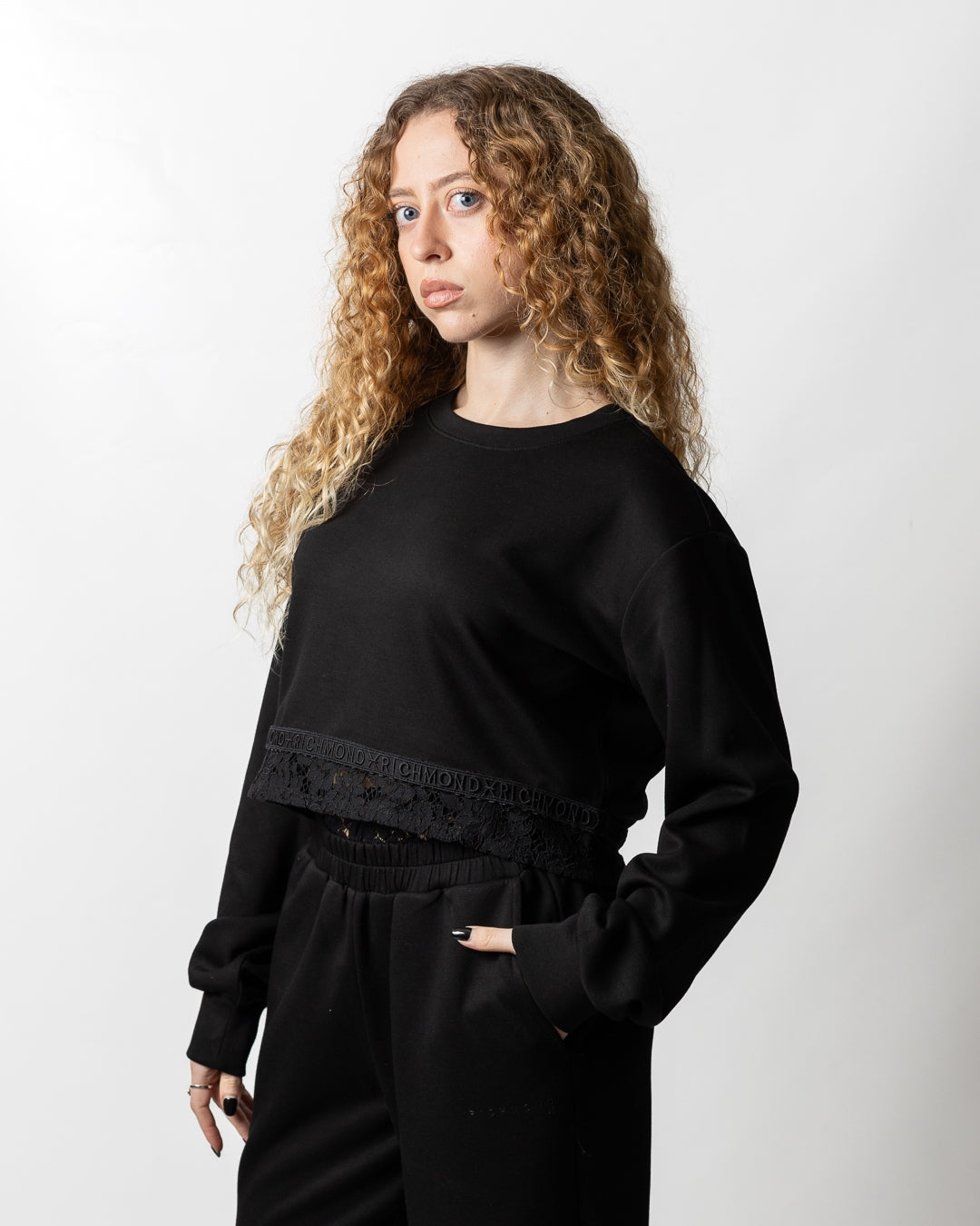 Felpa Richmond X cropped con pizzo donna