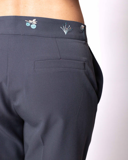 Pantalone Twinset Actitude con fiori ricamati donna