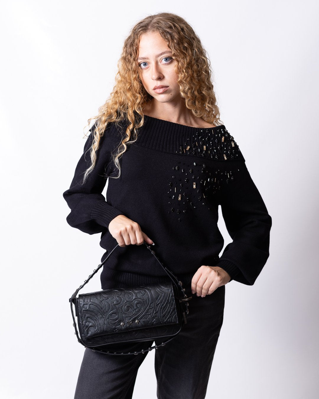 Borsa John Richmond texture in rilievo con borchie e logo