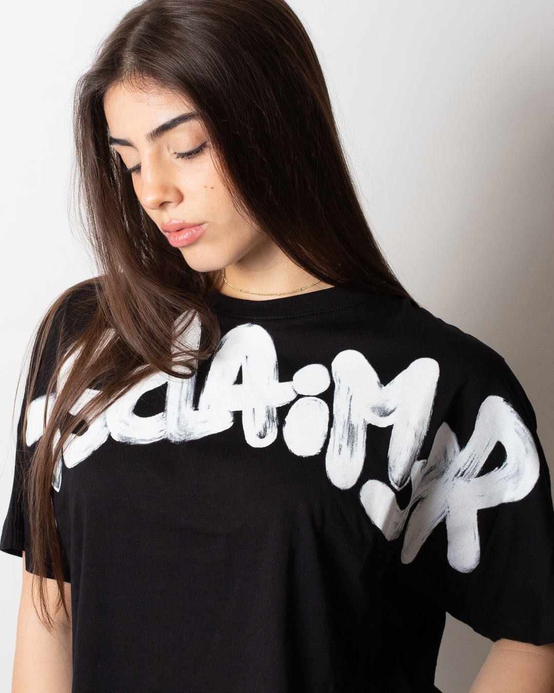 T-Shirt Disclaimer cropped con logo glitter donna