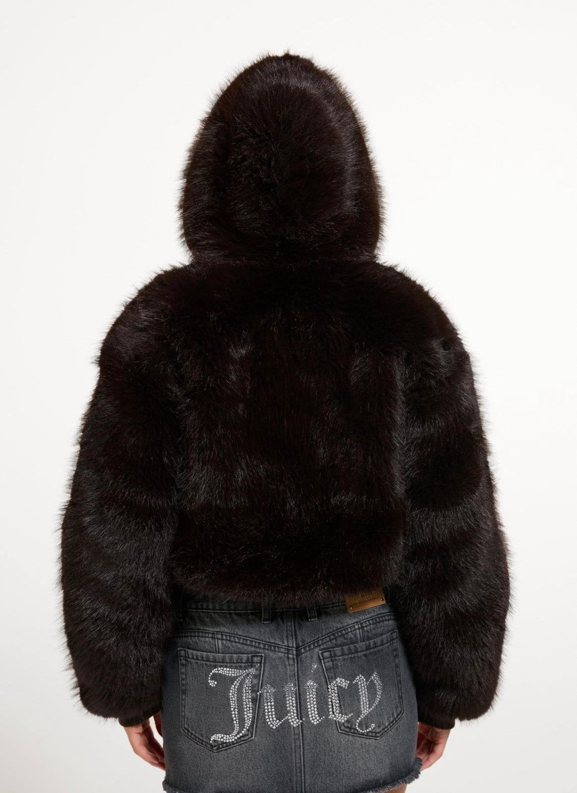 Eco pelliccia Juicy Couture con cappuccio e pompon
