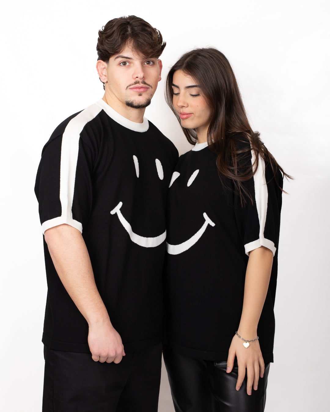 T-Shirt Moschino in lana "Smiley Movement" 