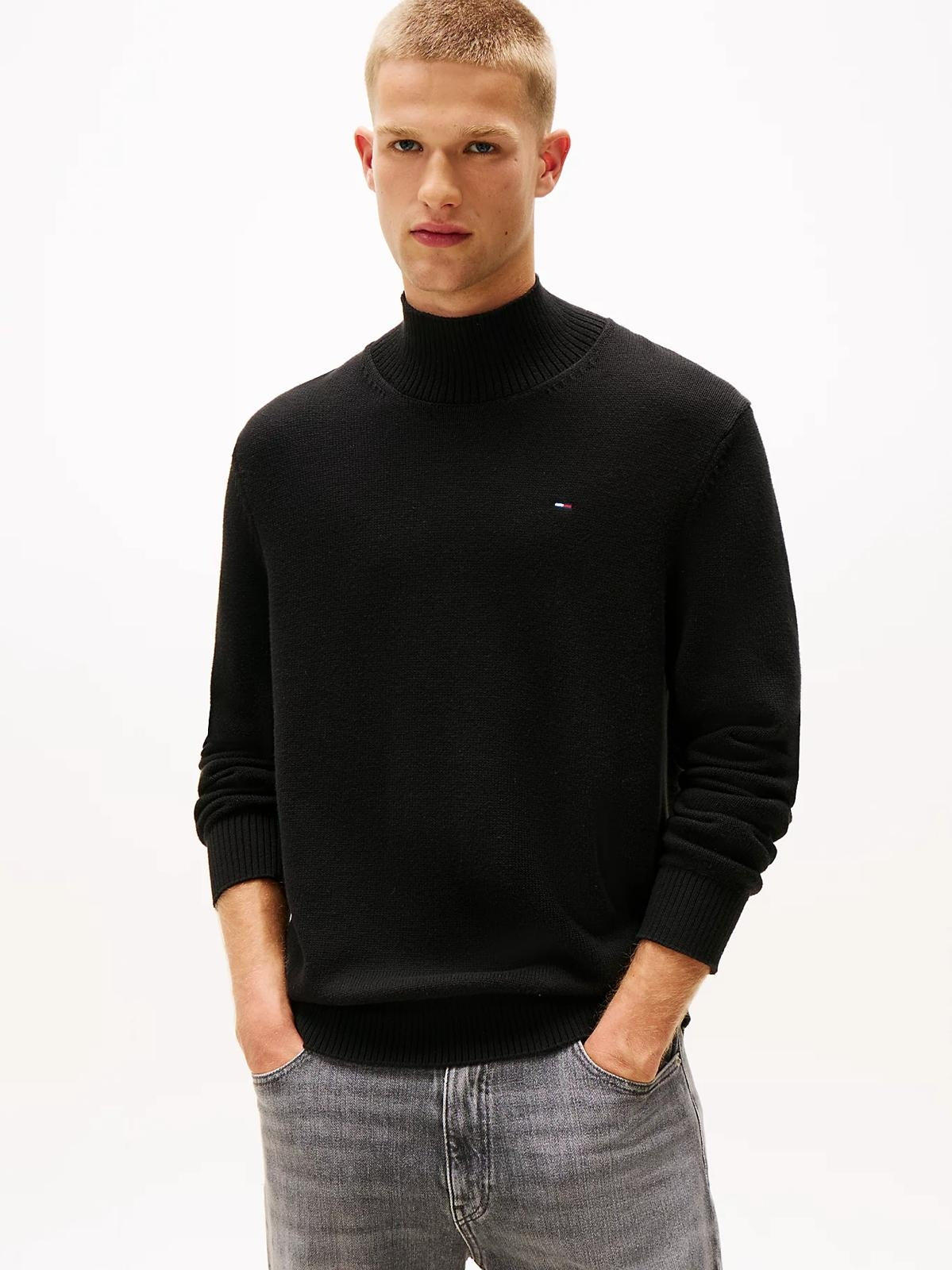Maglia Tommy Jeans lupetto con bandiera minimal uomo