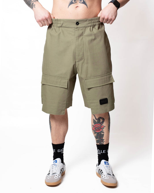Bermuda Gaelle cargo con patch logata uomo