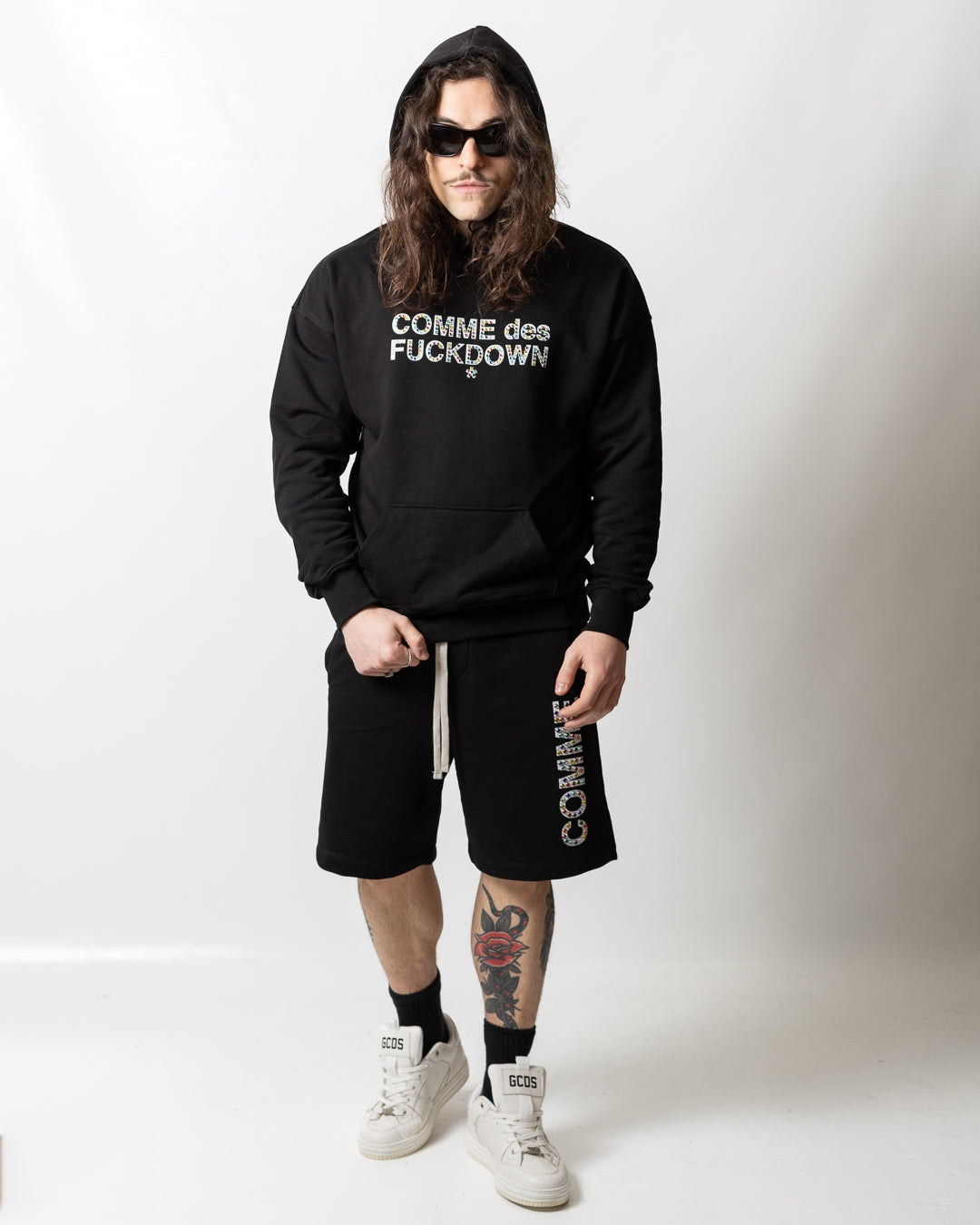 Felpa Comme des Fuckdown con cappuccio e borchie uomo