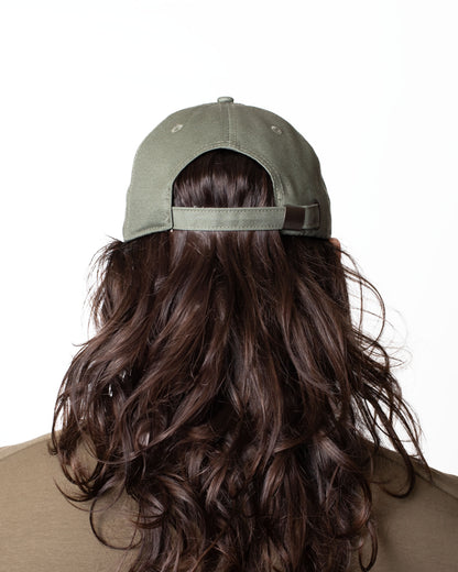 Cappello Comme des Fuckdown con logo ricamato