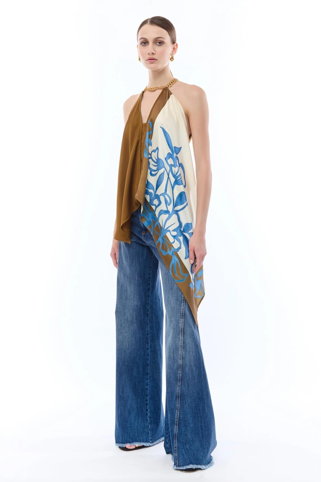 Jeans Nenette a zampa con occhielli donna