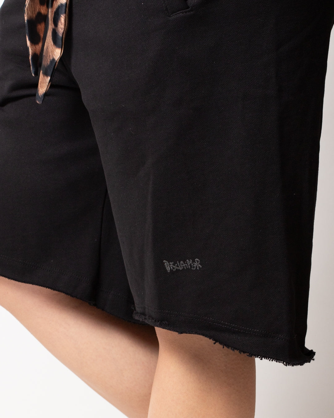 Bermuda Disclaimer con coulisse leopardata donna