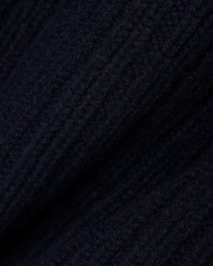 Maglia Lacoste scollo a "V" in lana a costine con logo ricamato