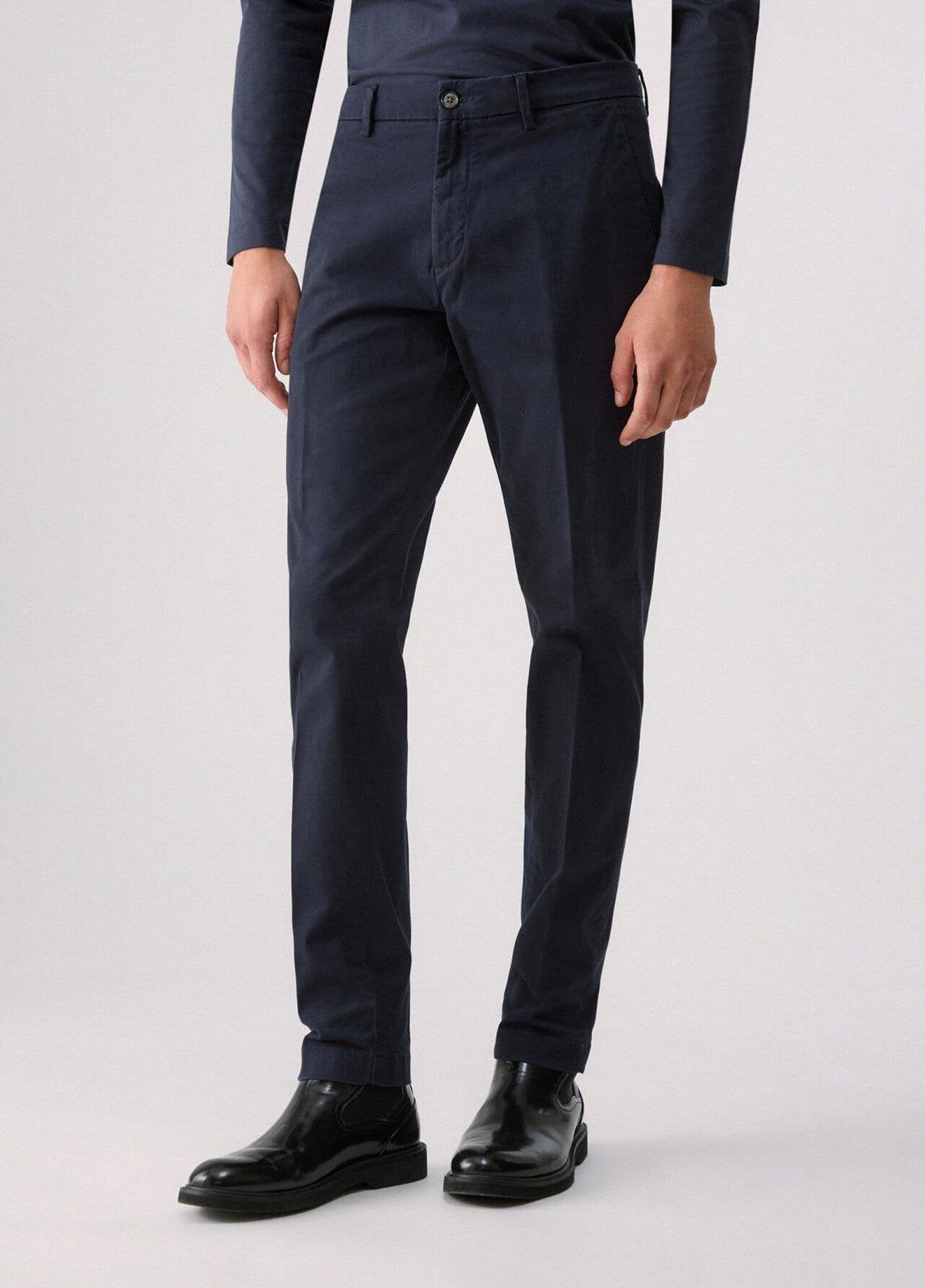 Pantalone Liu Jo "Chino" con logo metallico