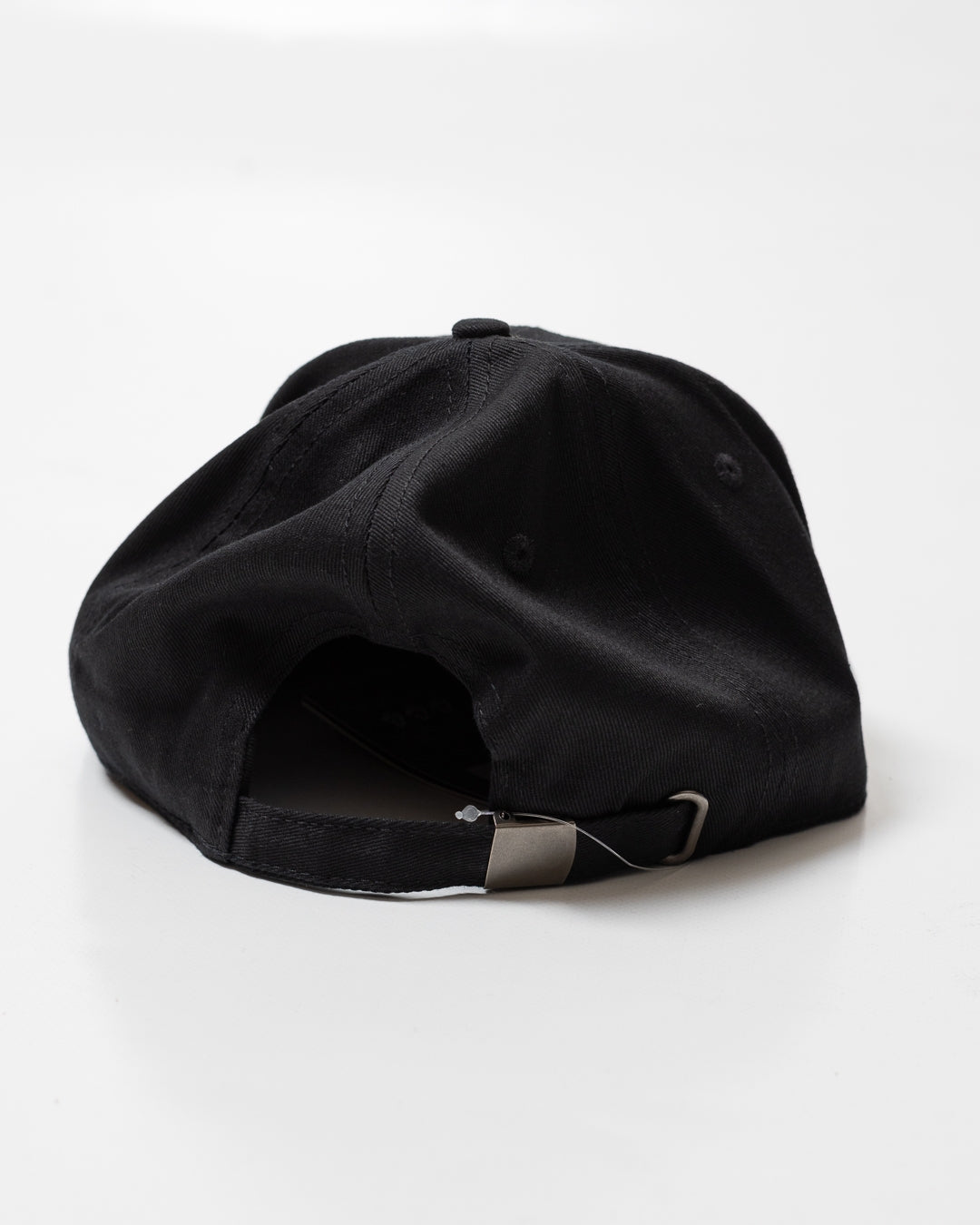 Cappello Gaelle con visiera e ricamo