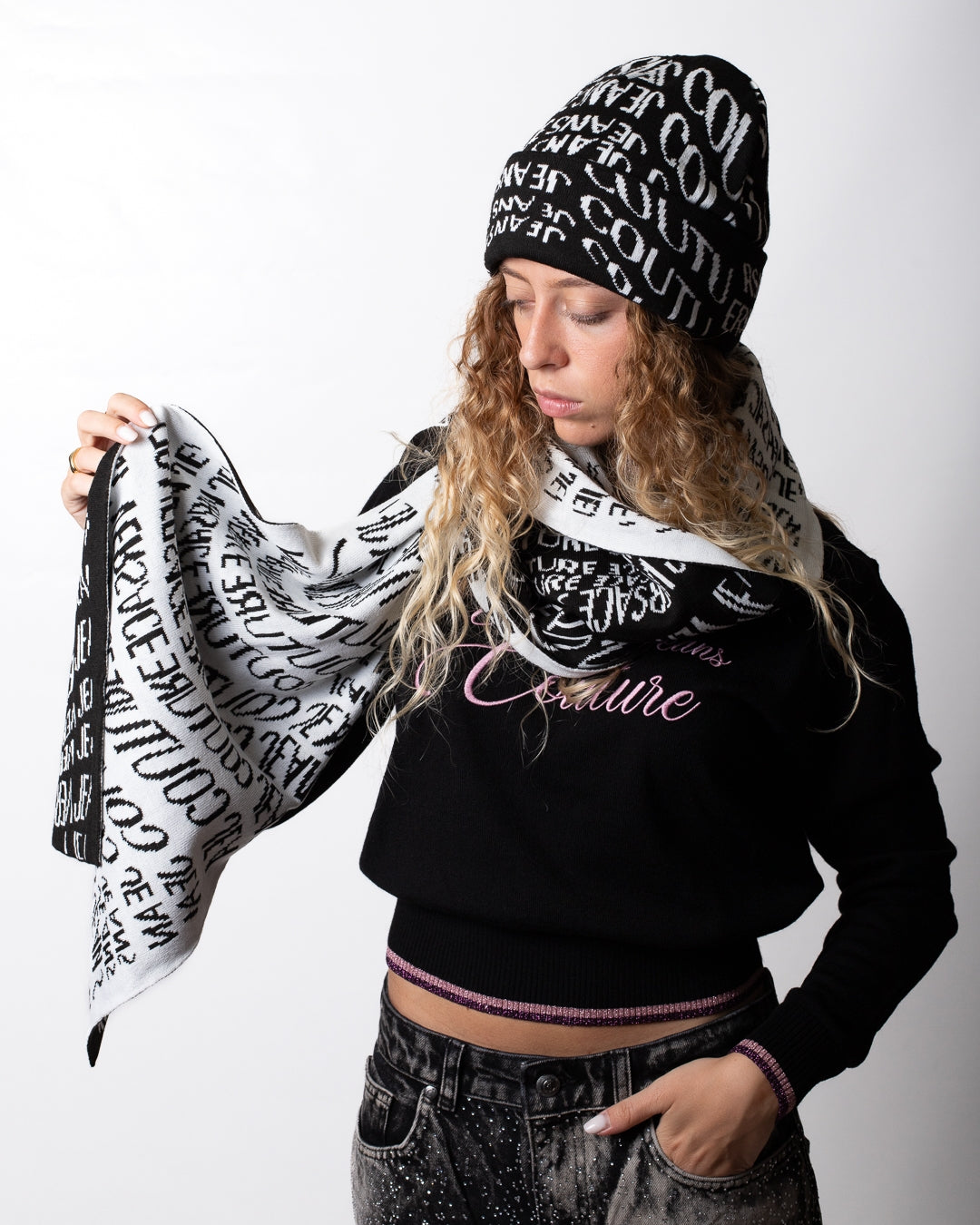 Sciarpa Versace Jeans Couture con logo all-over