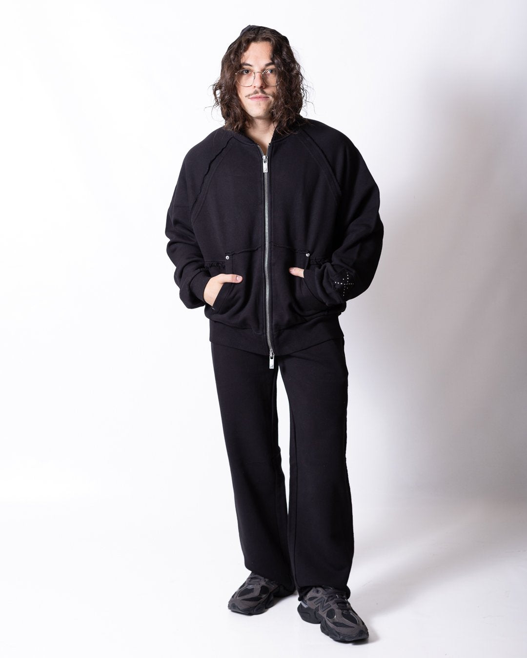 Pantalone Richmond X con applicazioni e dettagli taglio vivo