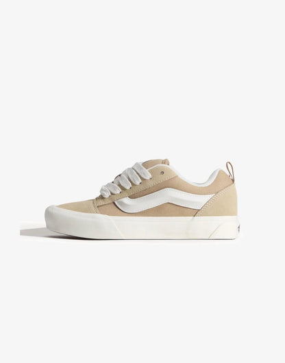 Scarpe Vans Knu Skool con dettagli in camoscio e pelle