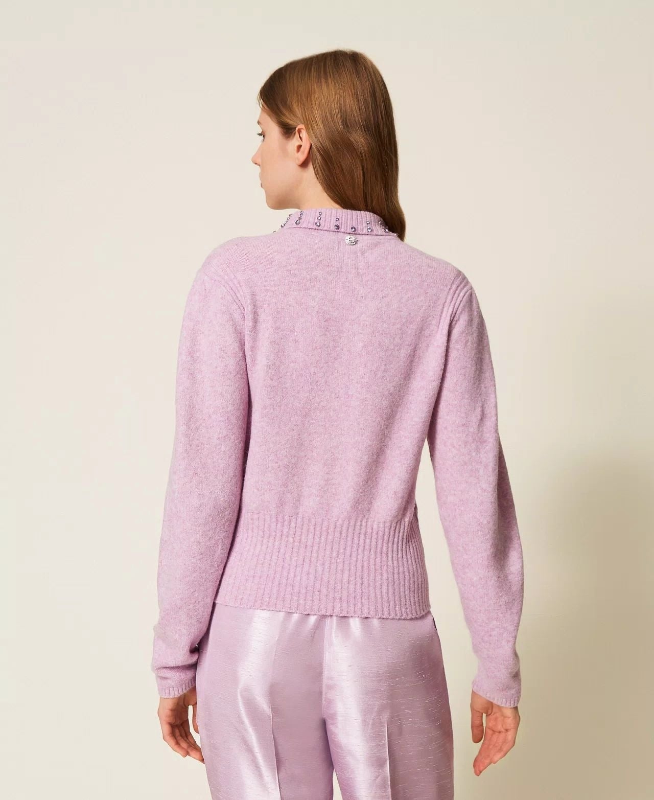 Maglia Twinset Actitude con colletto e gioielli donna