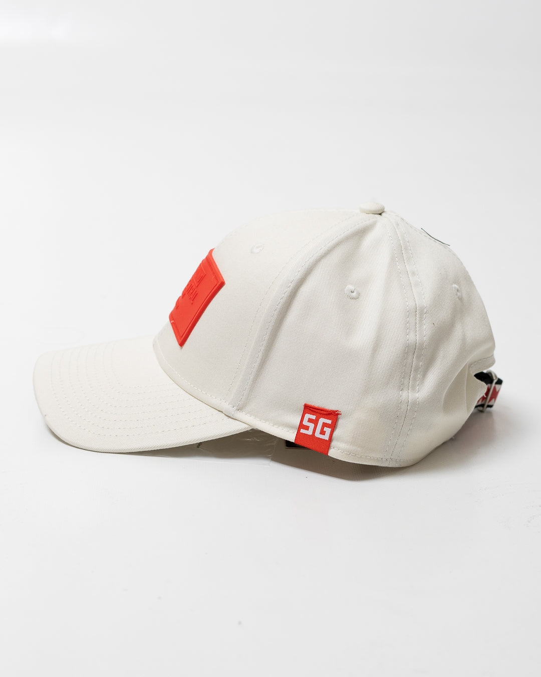 Cappello Sprayground con patch logata