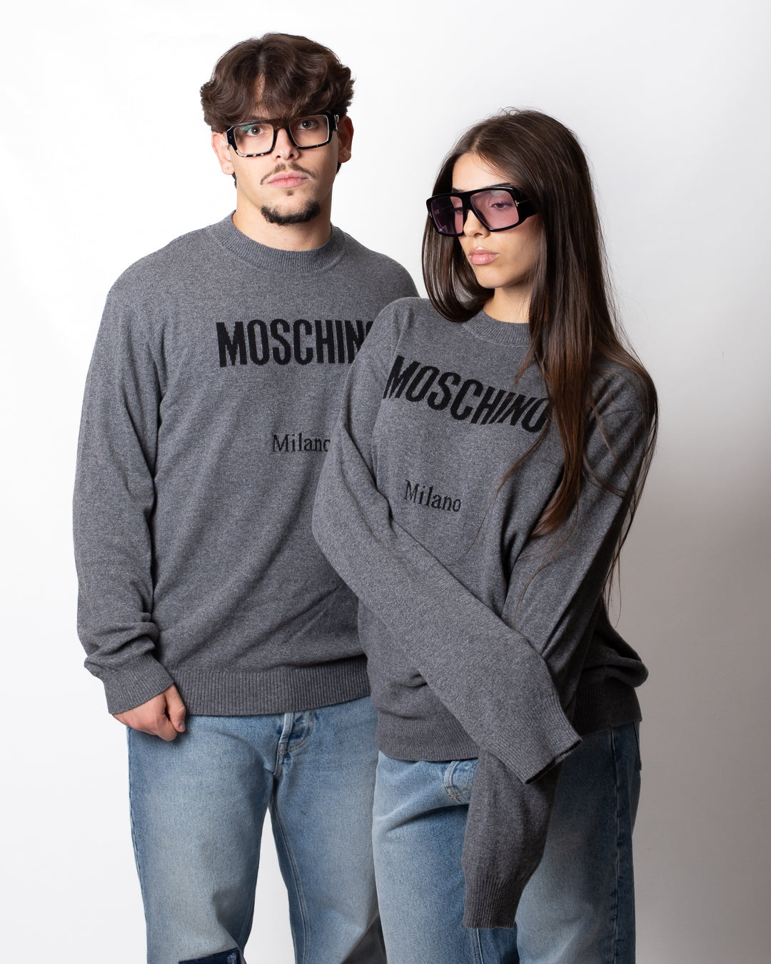 Maglia Moschino in misto lana con logo basic