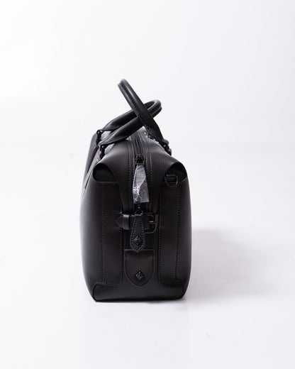 Borsa John Richmond con logo "JR" e borchie