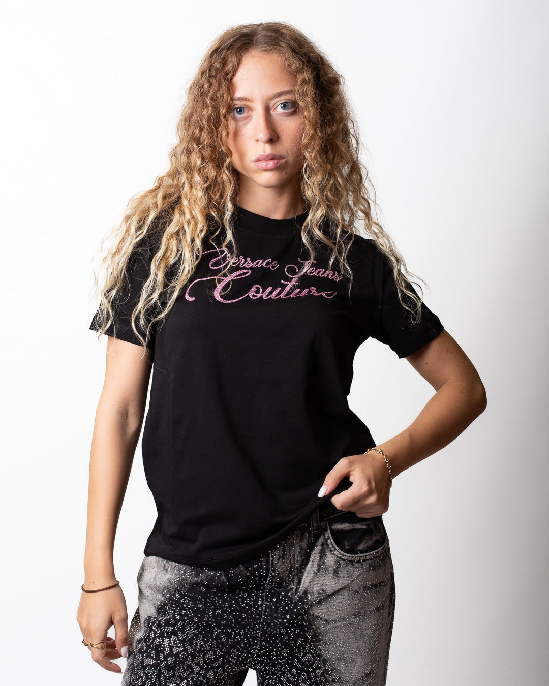 T-Shirt Versace Jeans Couture "Italics Logo" con strass donna