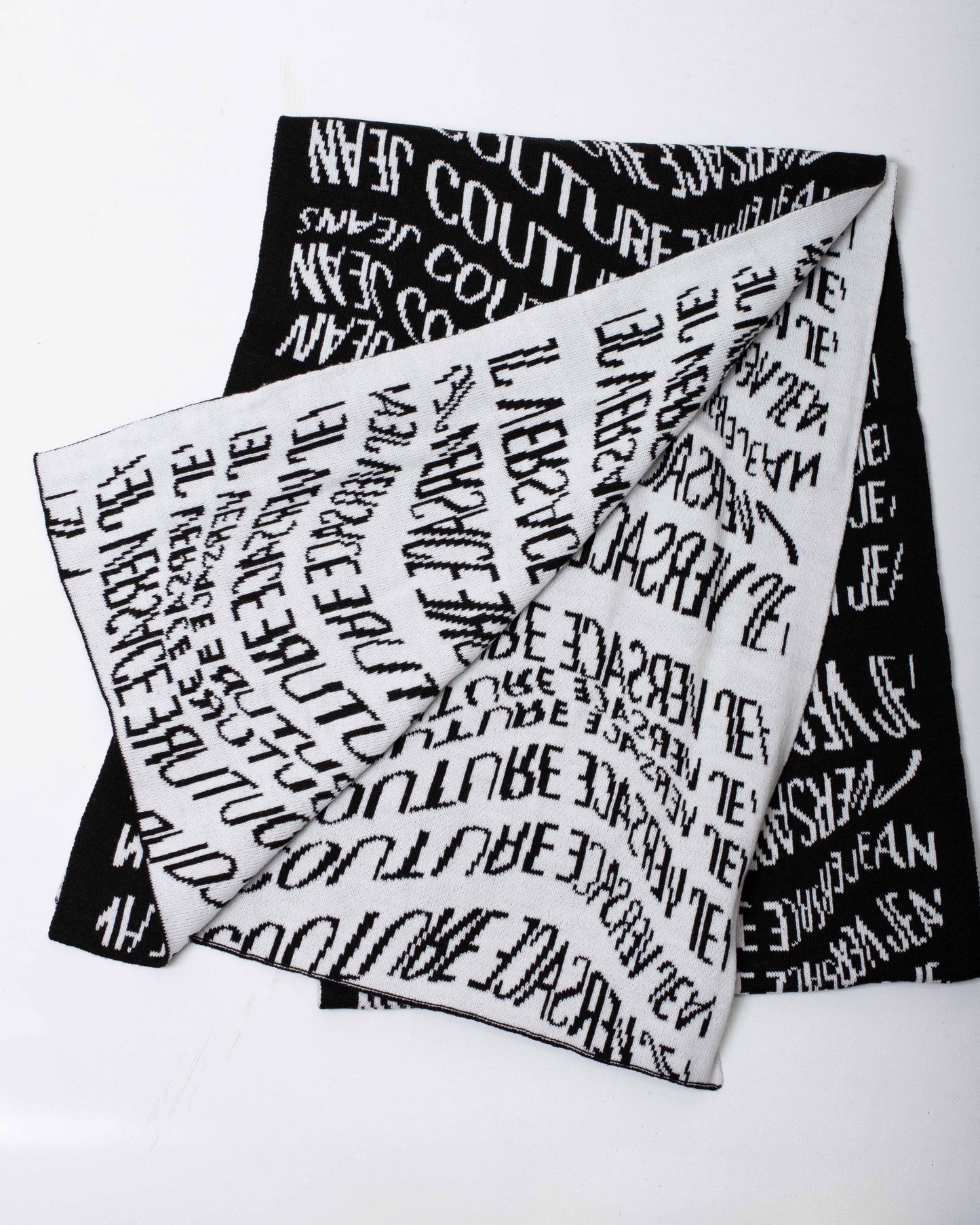 Sciarpa Versace Jeans Couture con logo all-over