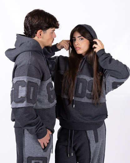 Felpa con cappuccio GCDS con maxi logo a contrasto 