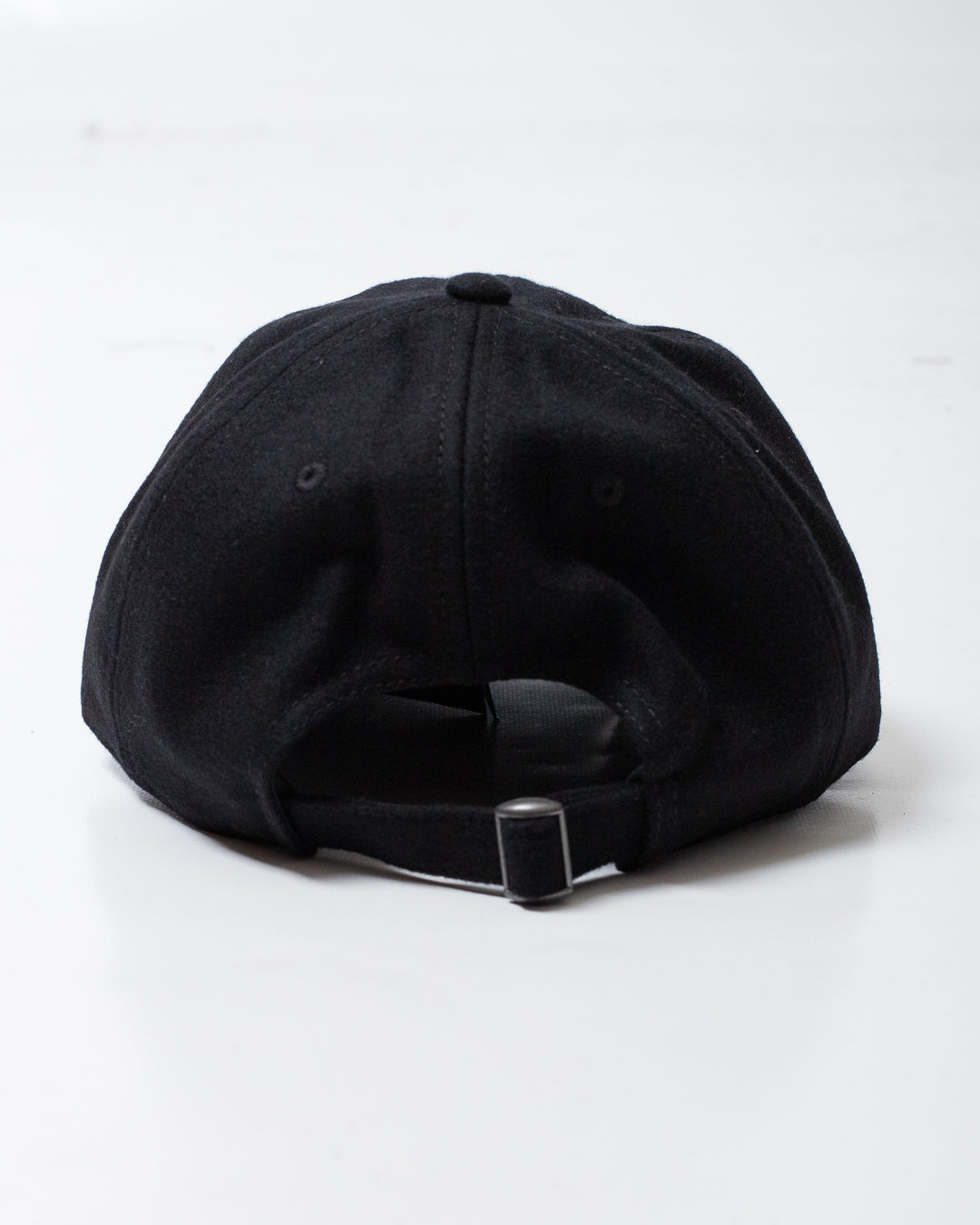 Cappello Colmar con visiera in misto lana