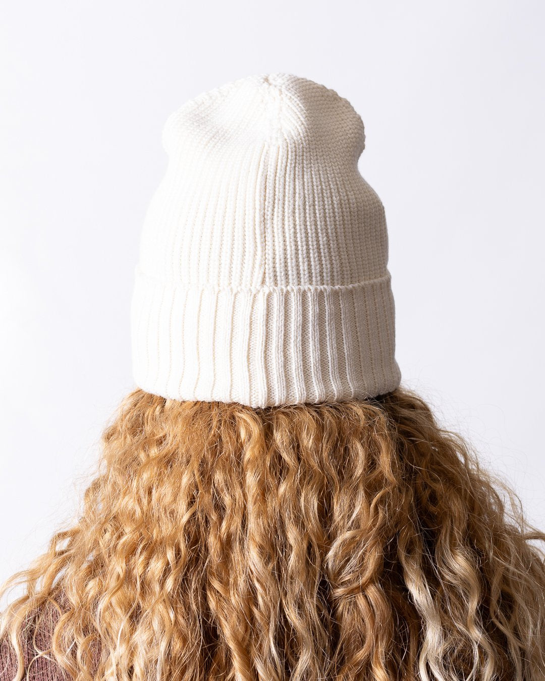 Cappello Disclaimer con risvolto e logo ricamato