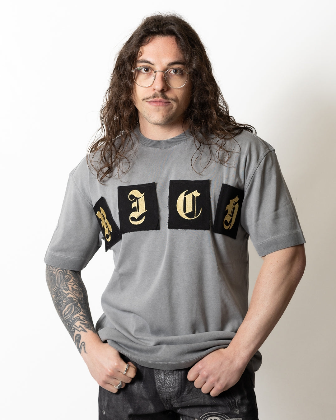 T-Shirt John Richmond logo patch uomo