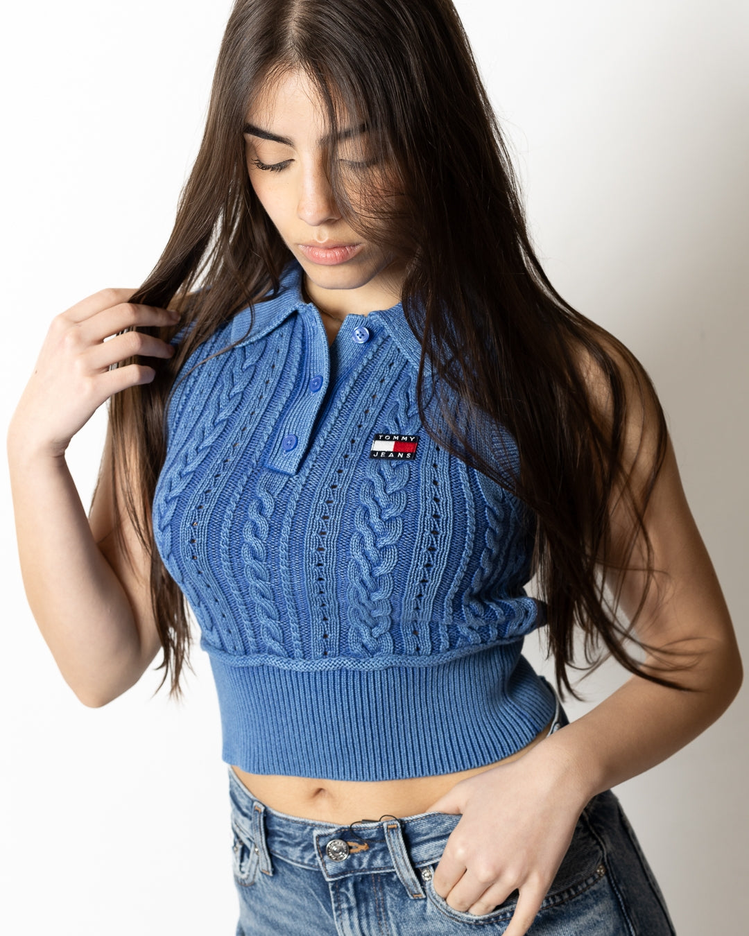 Polo Tommy Jeans in maglia ricamata senza maniche donna