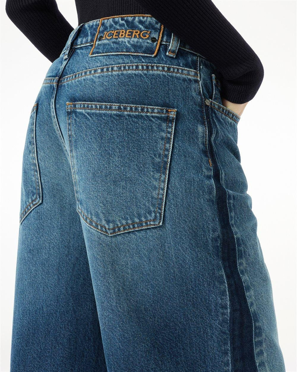 Jeans Iceberg a palazzo cinque tasche