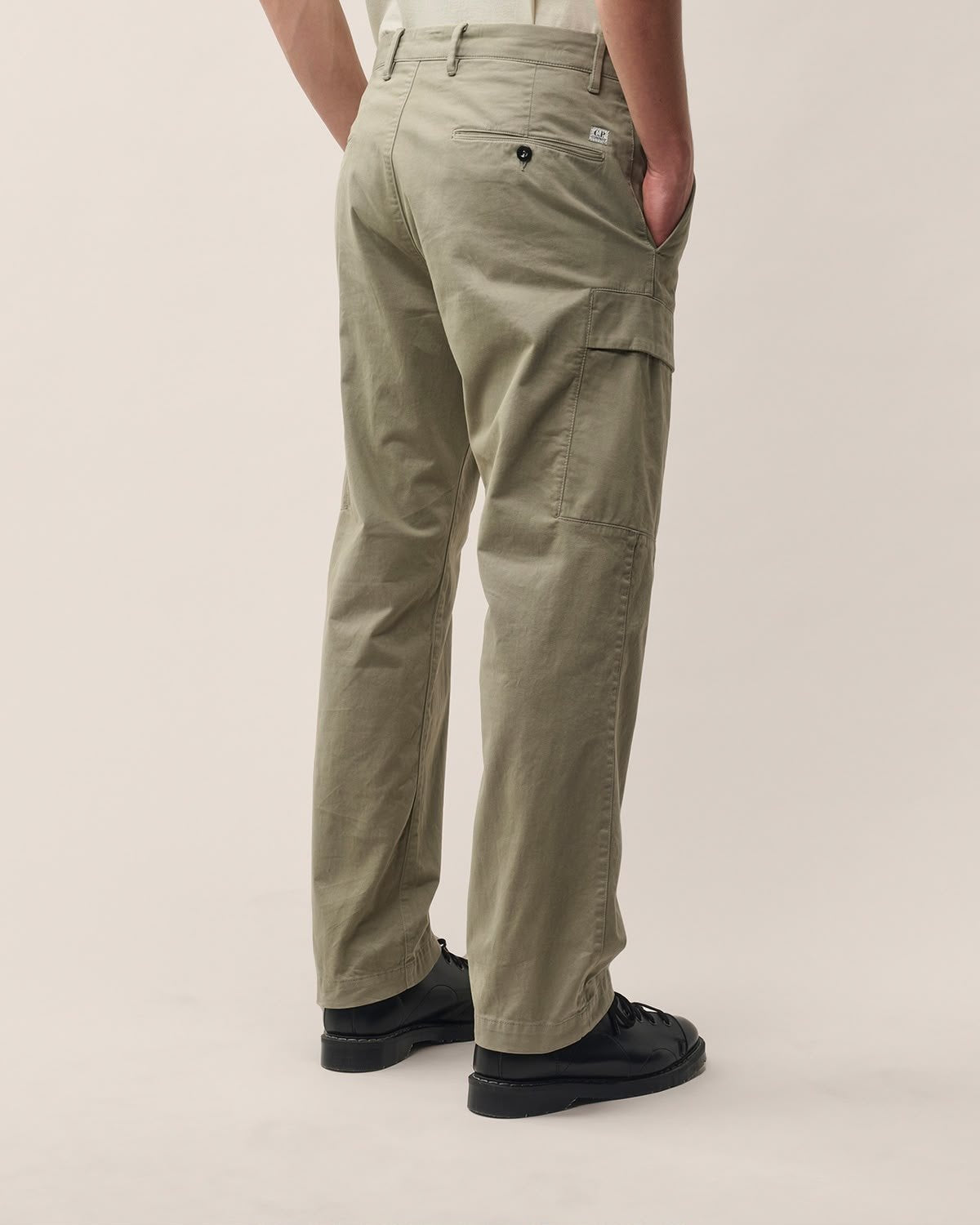 Pantalone C.P. Company cargo stretch satin uomo