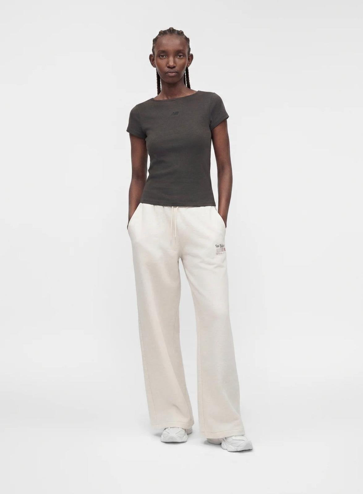 Pantalone New Balance con logo ricamato