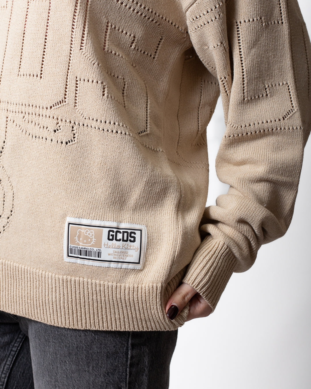 Maglia GCDS x Hello Kitty girocollo con grafiche traforate uomo