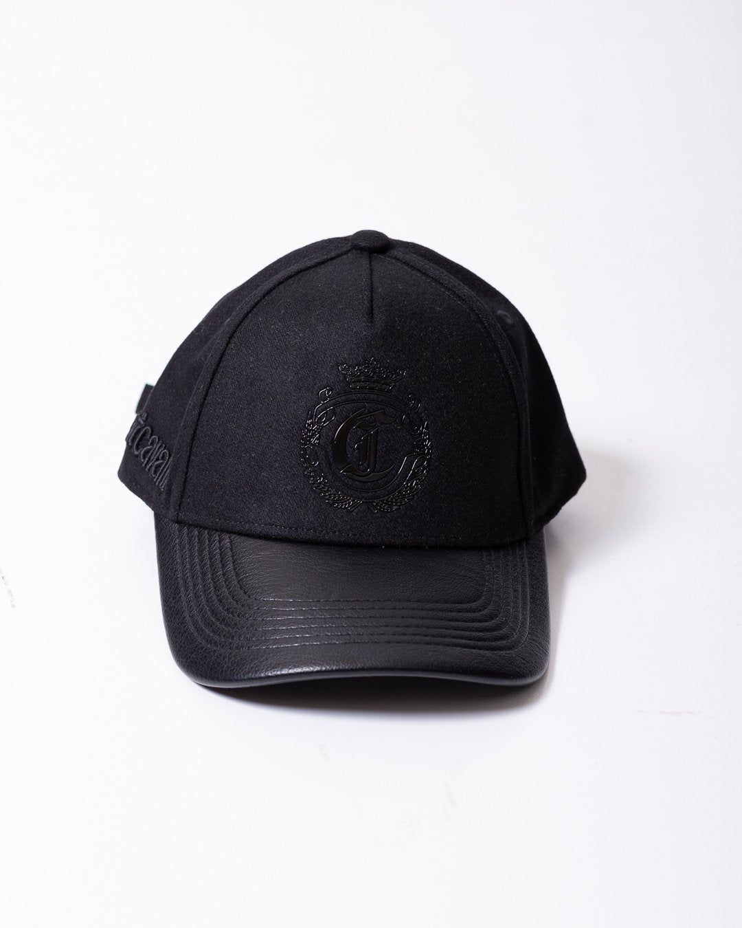 Cappello Just Cavalli in lana ed ecopelle con visiera e logo in rilievo