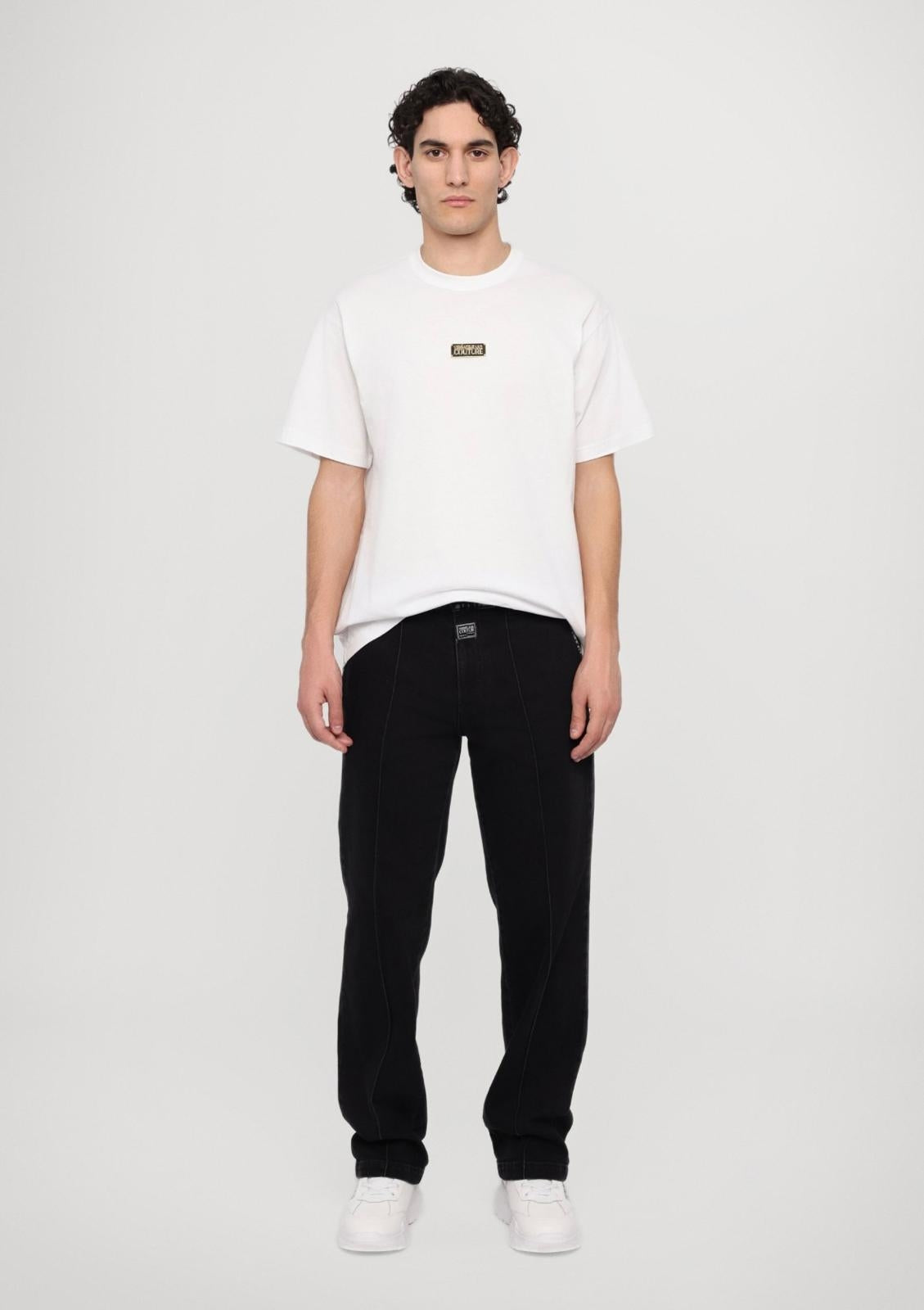 T-Shirt Versace Jeans Couture con placca logata in metallo uomo