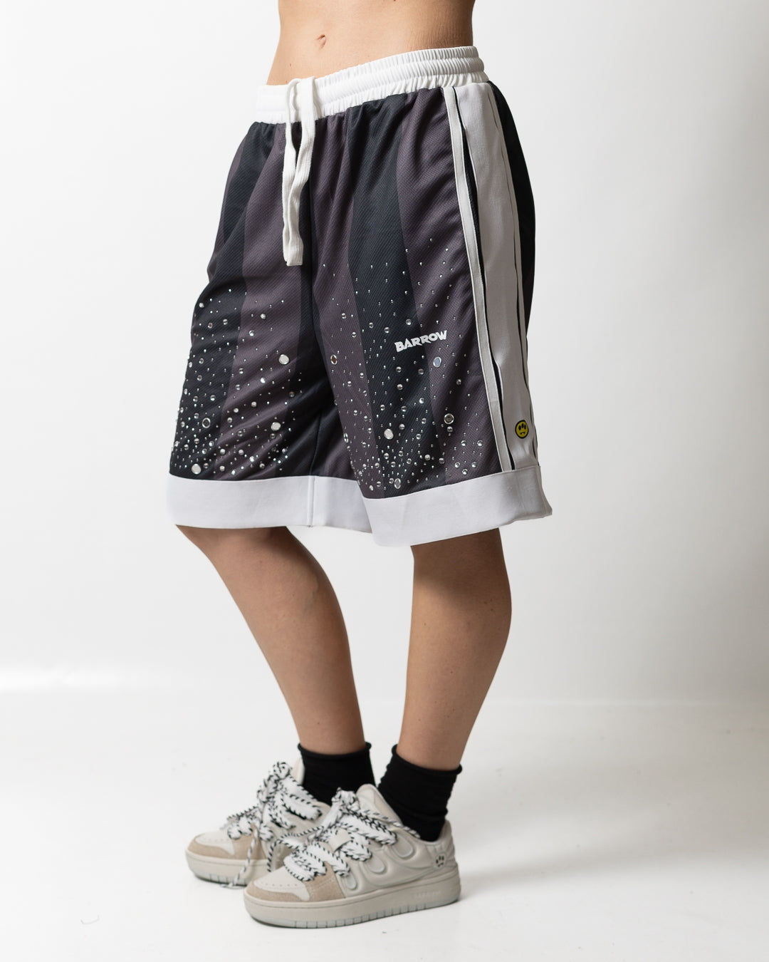 Short Barrow soccer con borchie e strass donna
