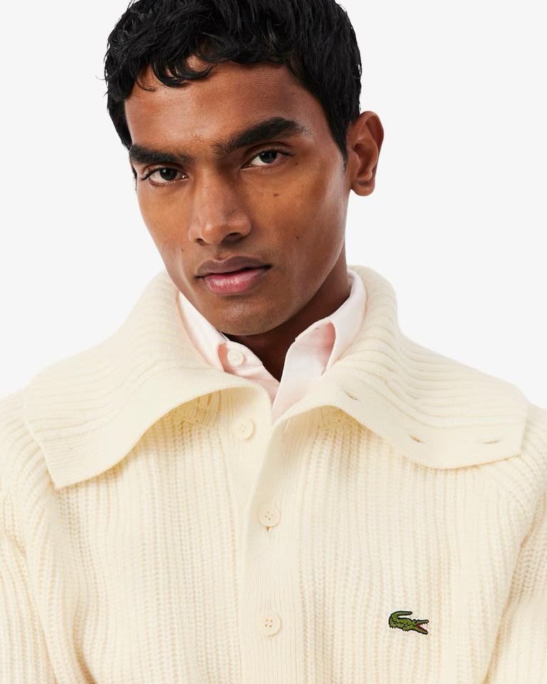 Maglia Lacoste in lana con costa inglese e iconico logo del coccodrillo ricamato