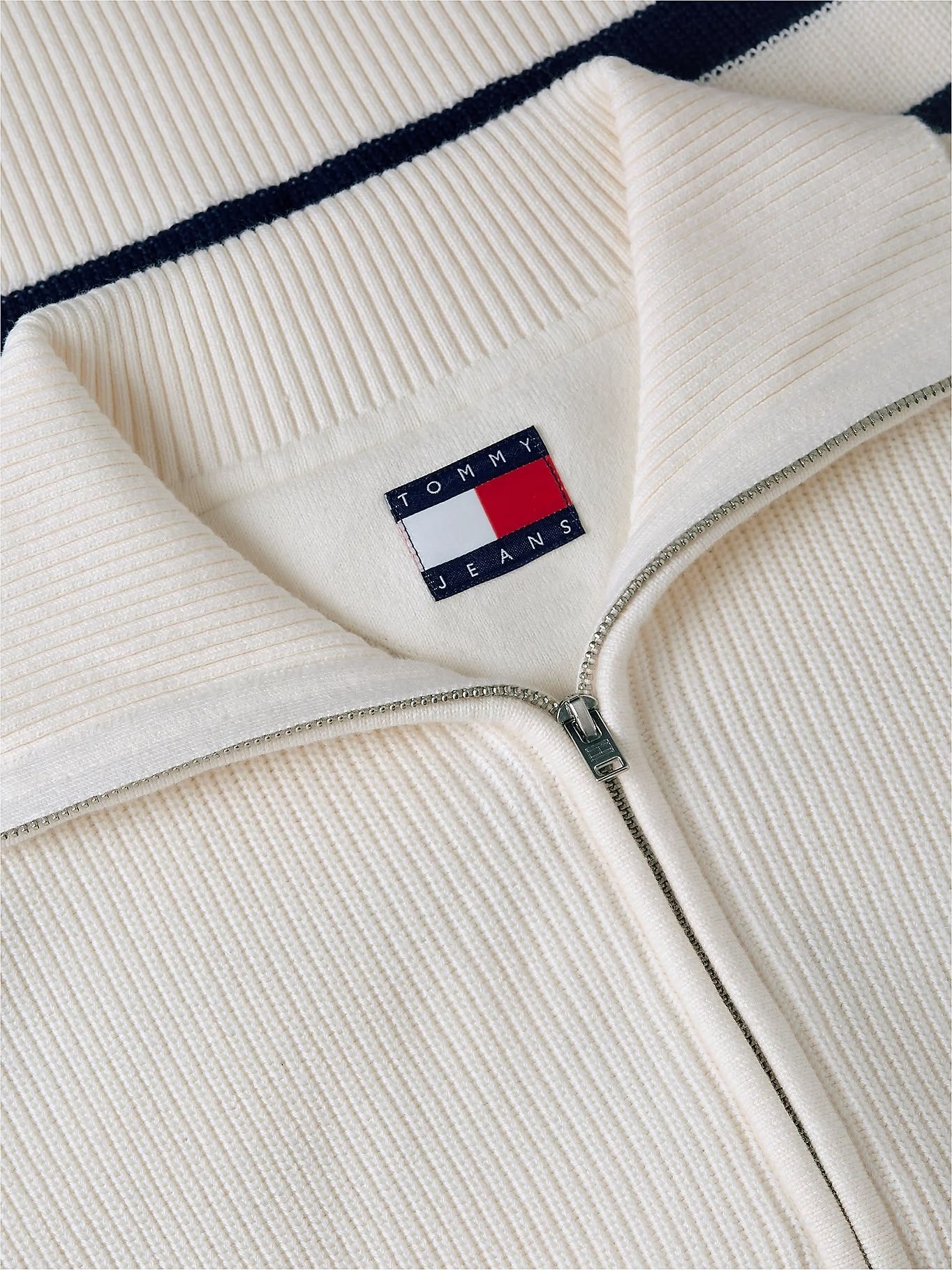 Maglia Tommy Jeans mezza zip a righe con logo flag donna